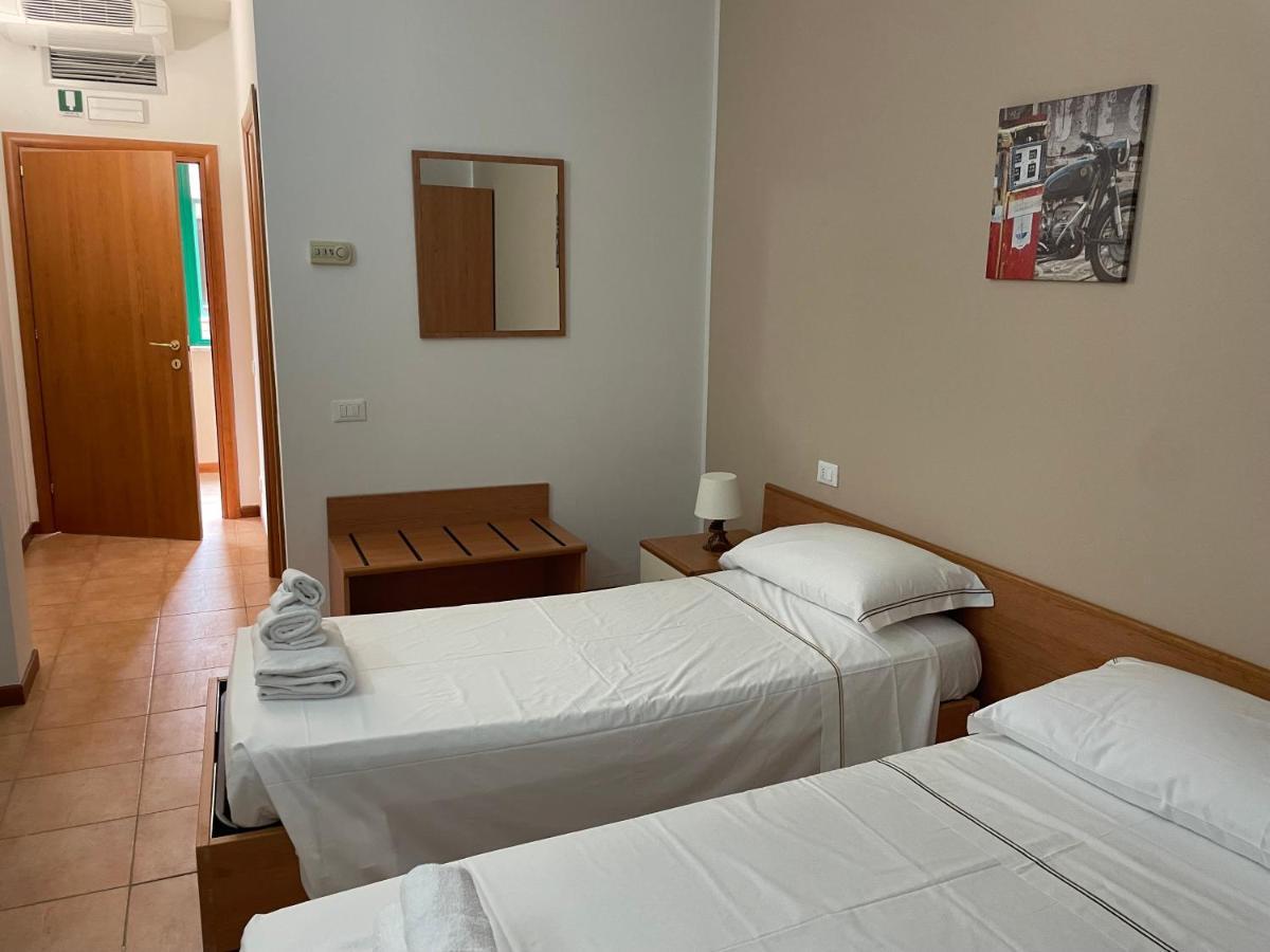 Sportland Hotel Colle Val D'Elsa Kültér fotó